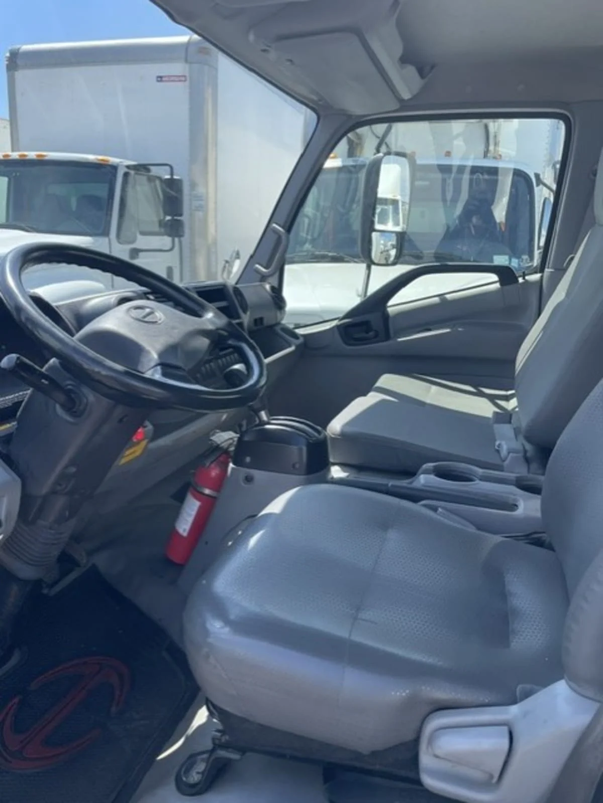 2019 Hino 195 in Farmingdale, NY — photo 7