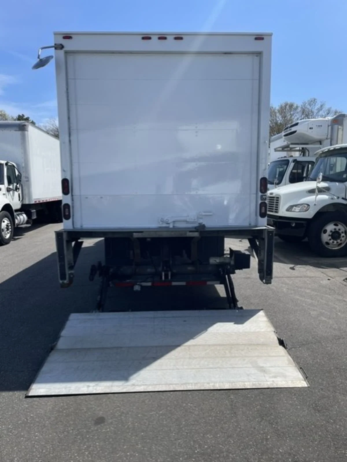 2019 Hino 195 in Farmingdale, NY — photo 12