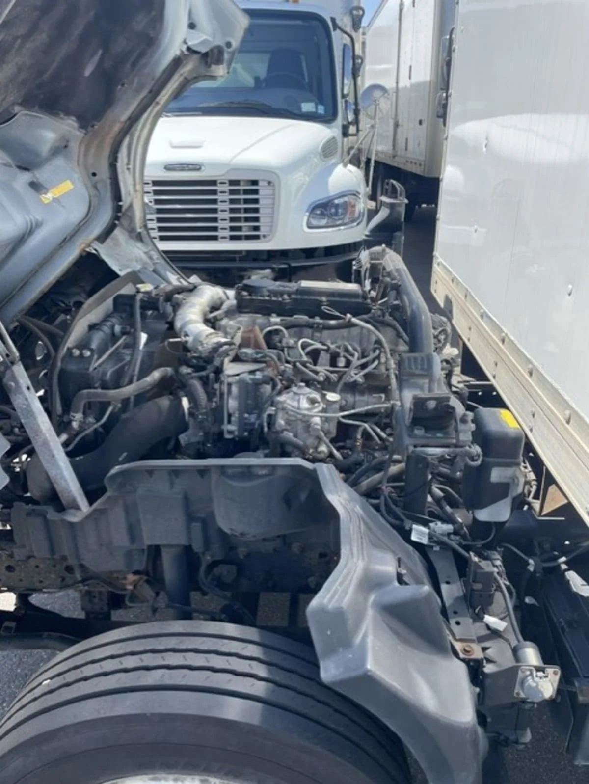 2019 Hino 195 in Farmingdale, NY — photo 9