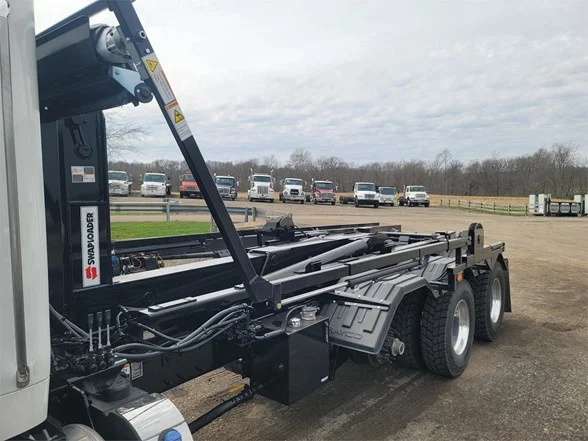 2024 Peterbilt 567 - image 4