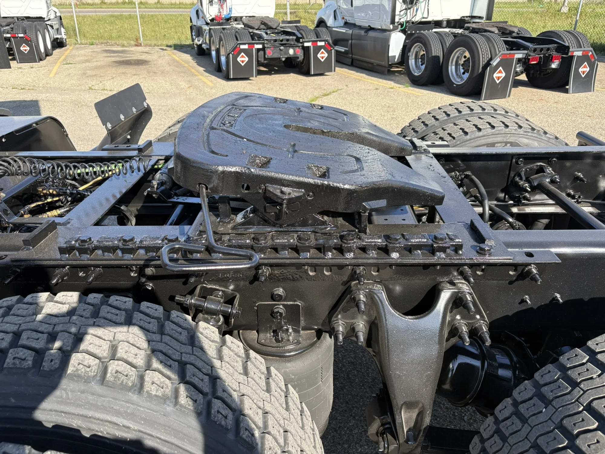 2024 International LT in West Michigan International, MI — photo 11