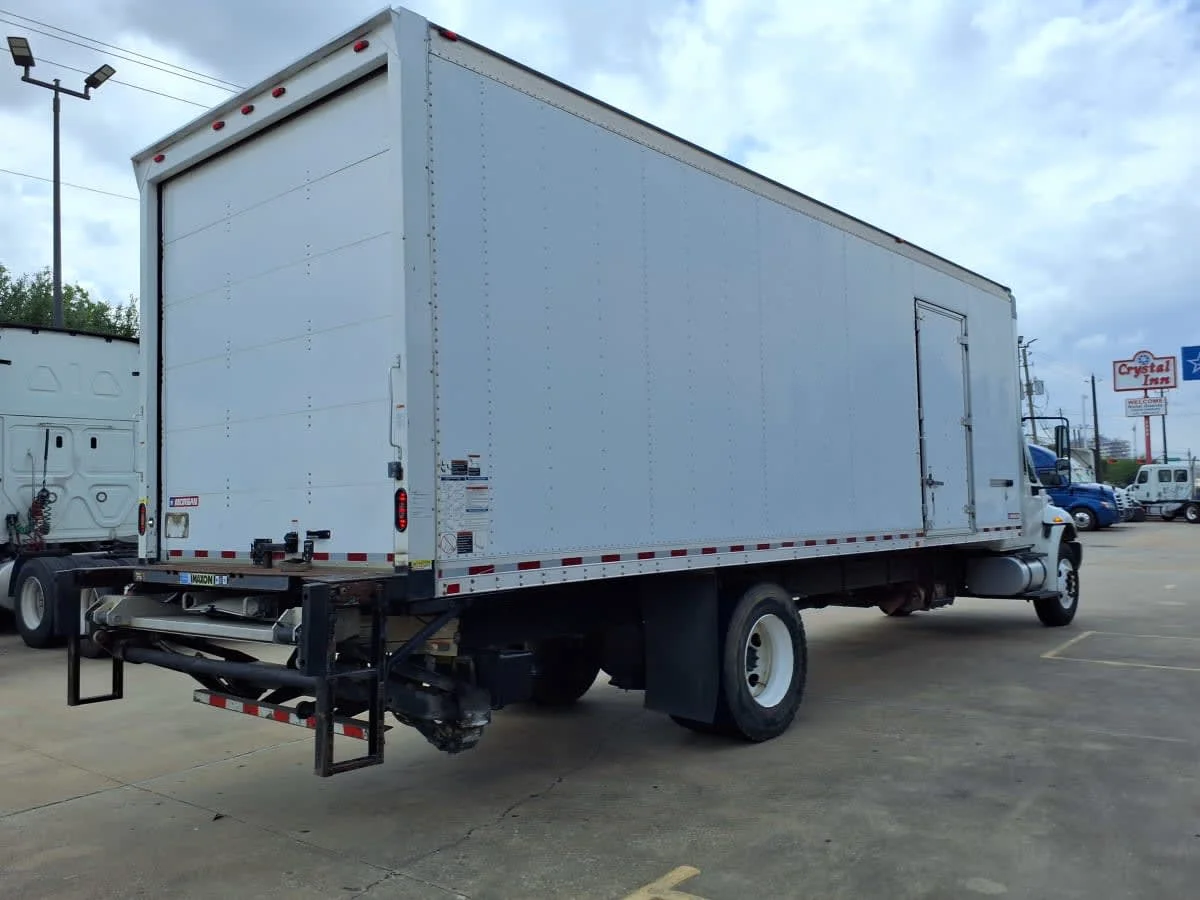 2018 International 4300 in Houston, TX — photo 4