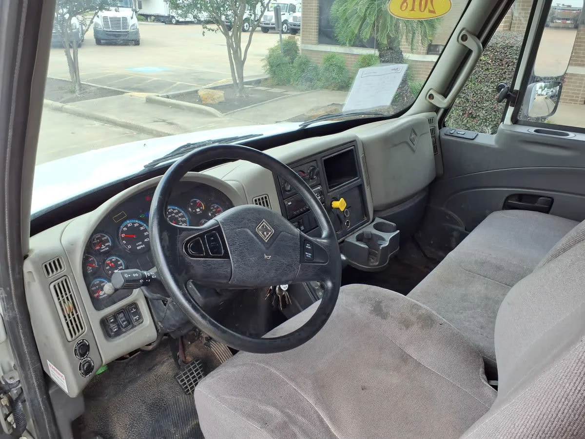 2018 International 4300 in Houston, TX — photo 7