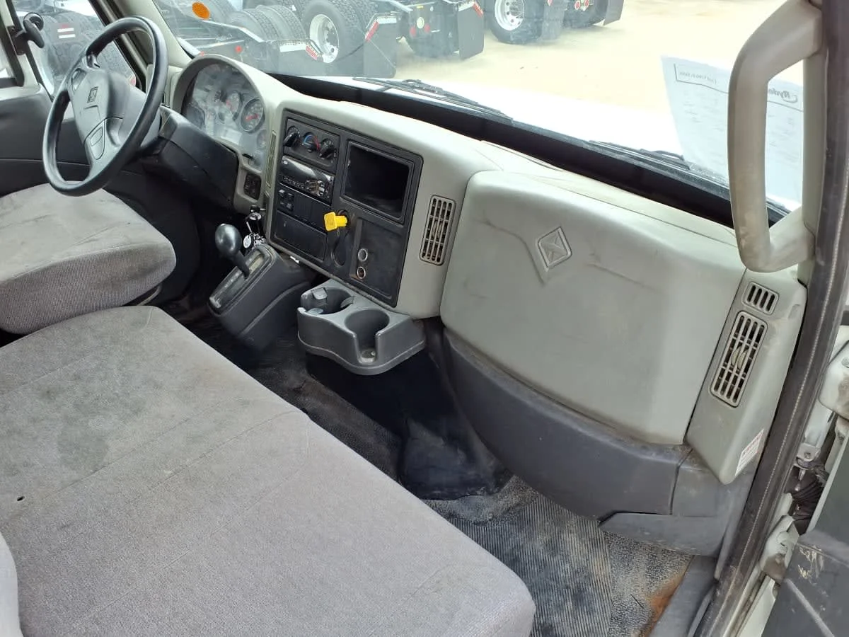 2018 International 4300 in Houston, TX — photo 11