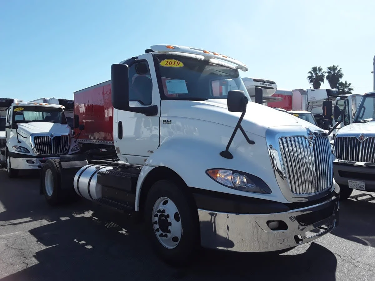 2019 International RH in Montebello, CA — photo 3