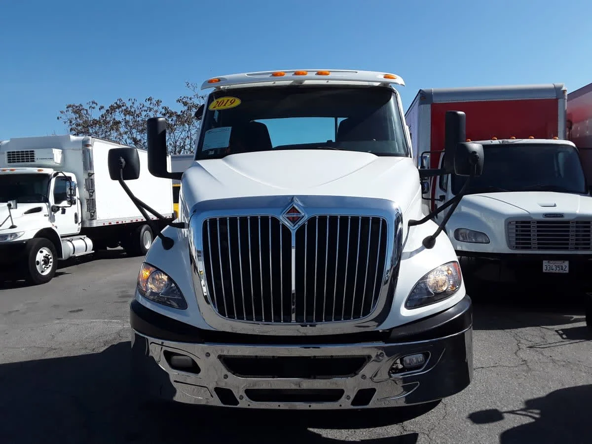 2019 International RH in Montebello, CA — photo 2