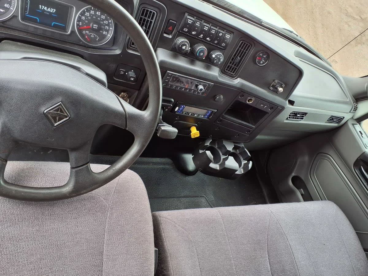 2020 International MV in Commerce City, CO — photo 8
