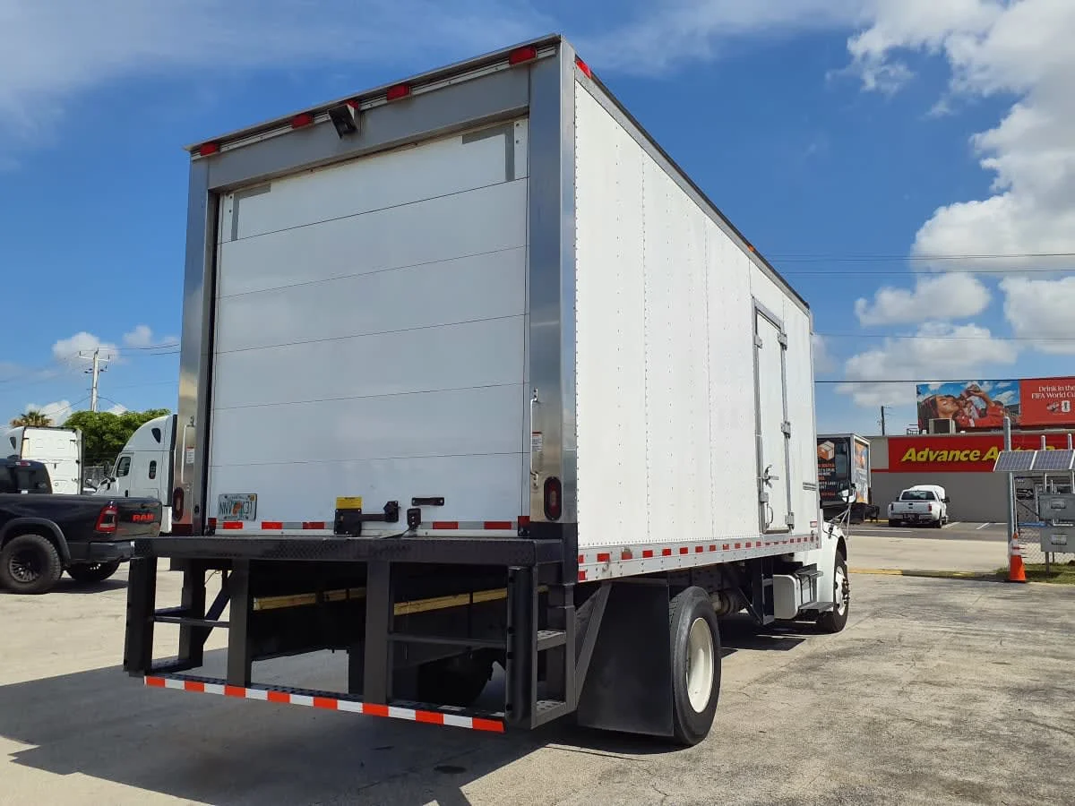 2020 Freightliner M2 106 in Miami, FL — photo 4