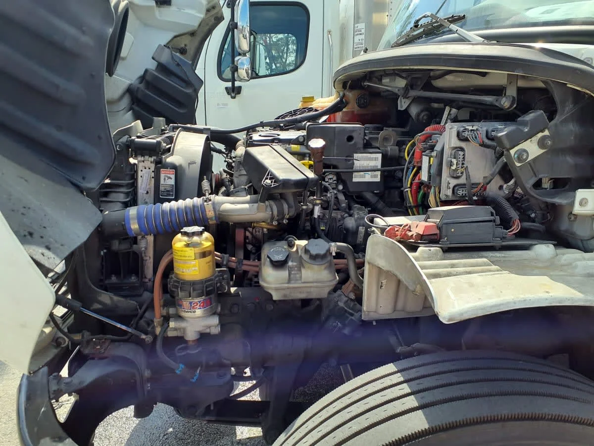 2020 Freightliner M2 106 in Miami, FL — photo 10