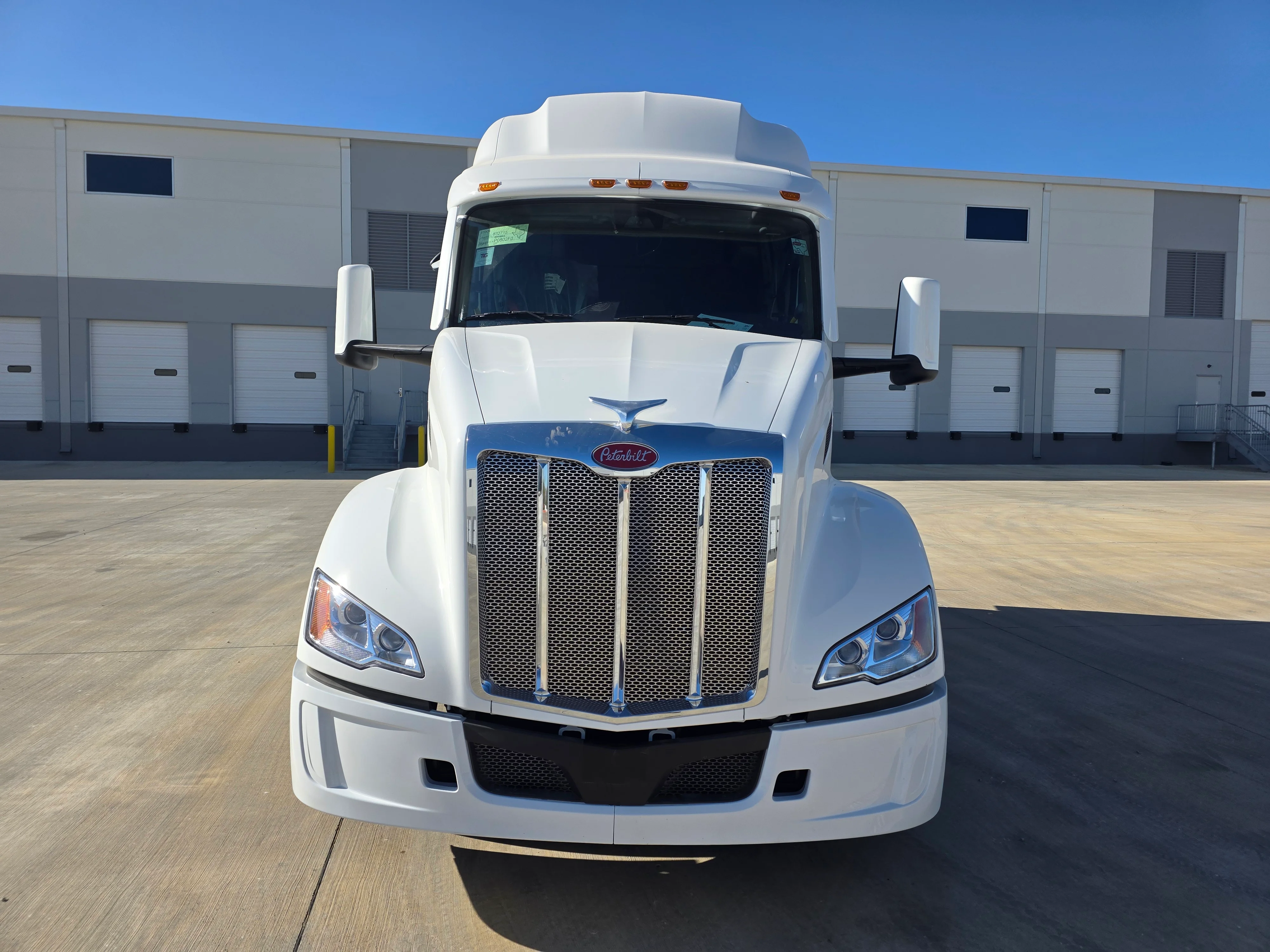 2027 Peterbilt 579 in Cincinnati, OH — photo 8