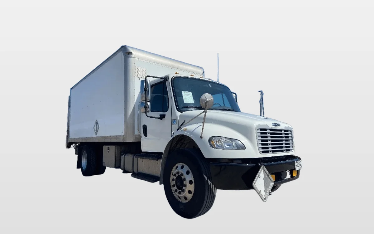 2019 Freightliner M2 106 - image 1
