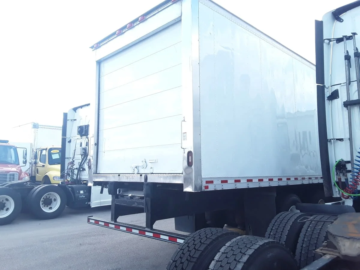 2019 International 4400 in Bolingbrook, IL — photo 4
