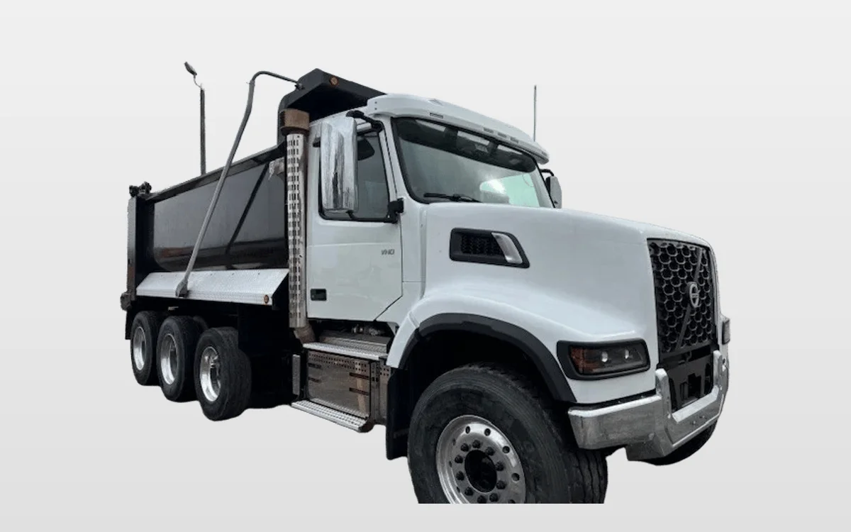 2022 Volvo VHD 300 - image 1