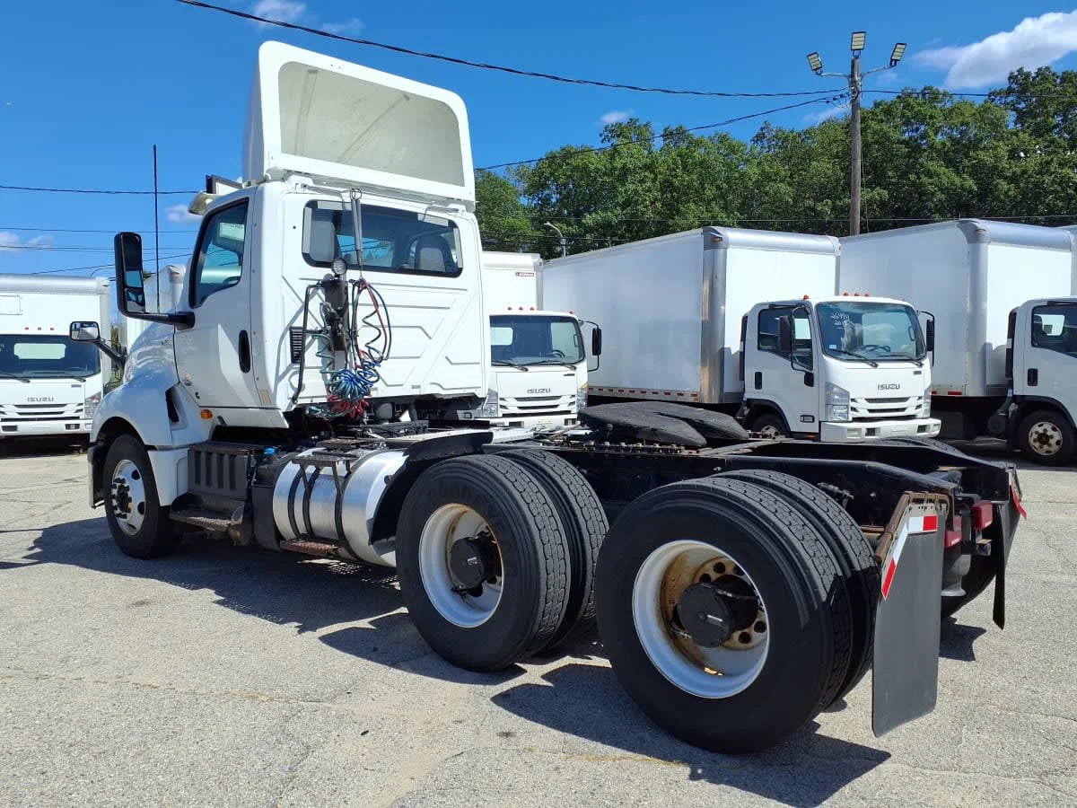 2019 International LT in Warwick, RI — photo 6