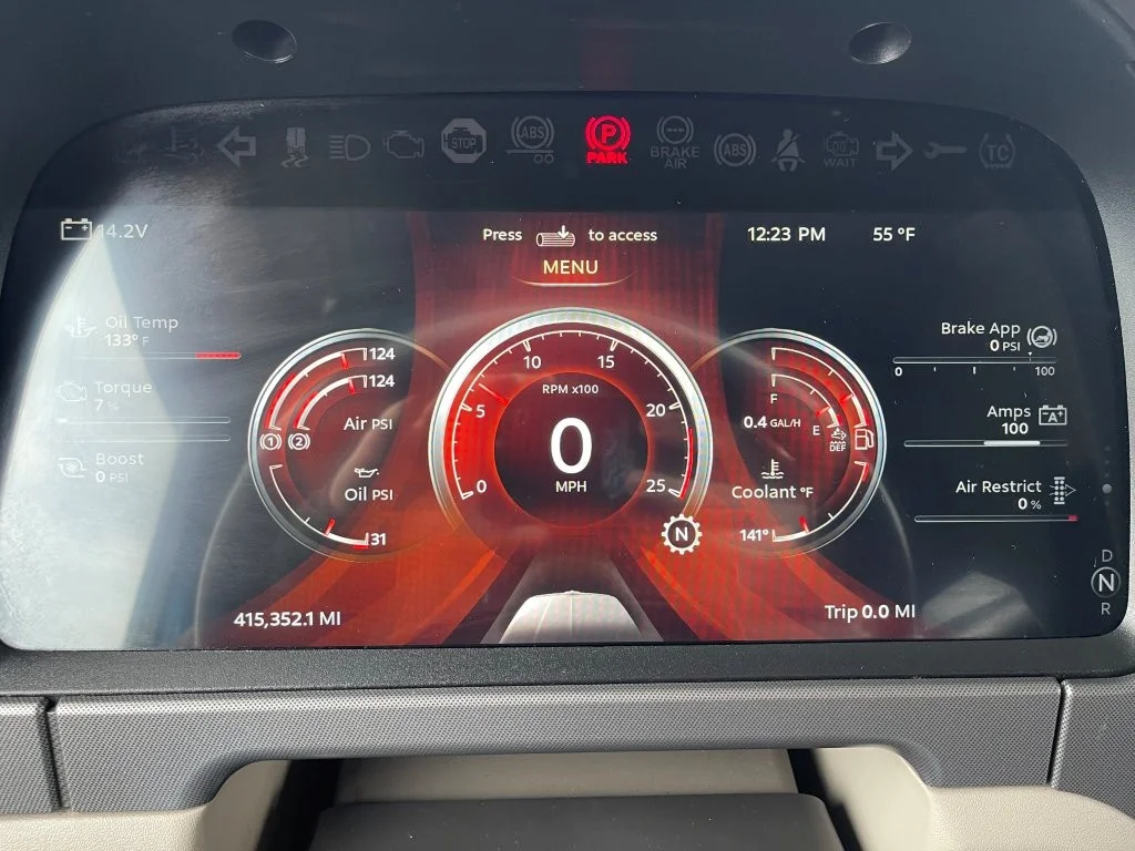 2023 Peterbilt 579 - image 11