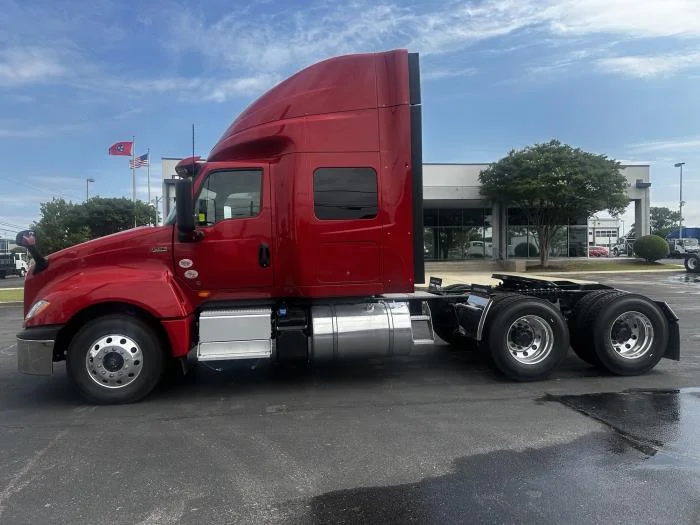 2026 International LT - image 6