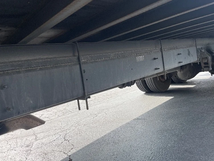 2011 International 4300 - image 5