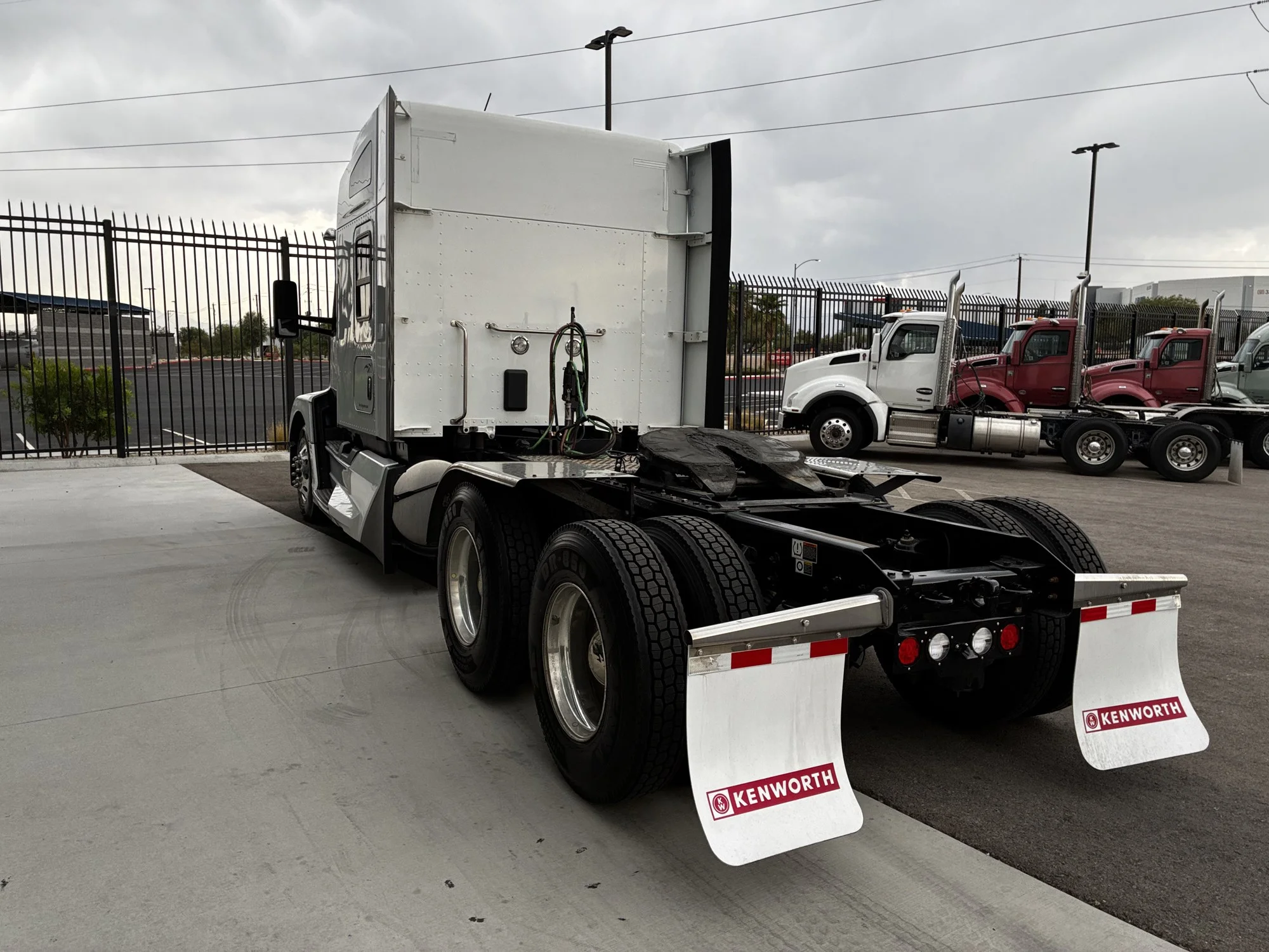 2024 Freightliner Cascadia in Las Vegas, NV — photo 6