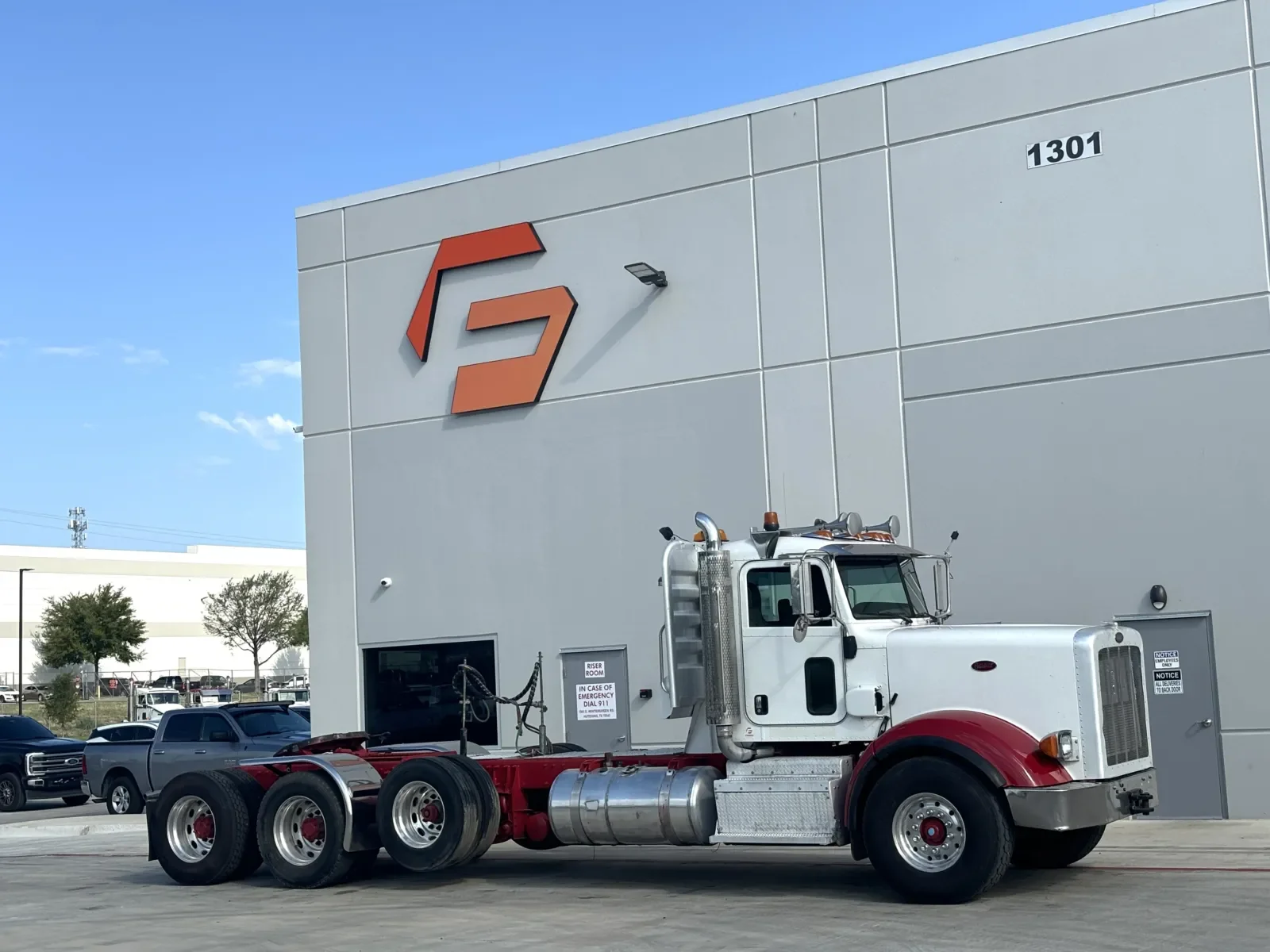 2012 Peterbilt 367 in Hutchins, TX