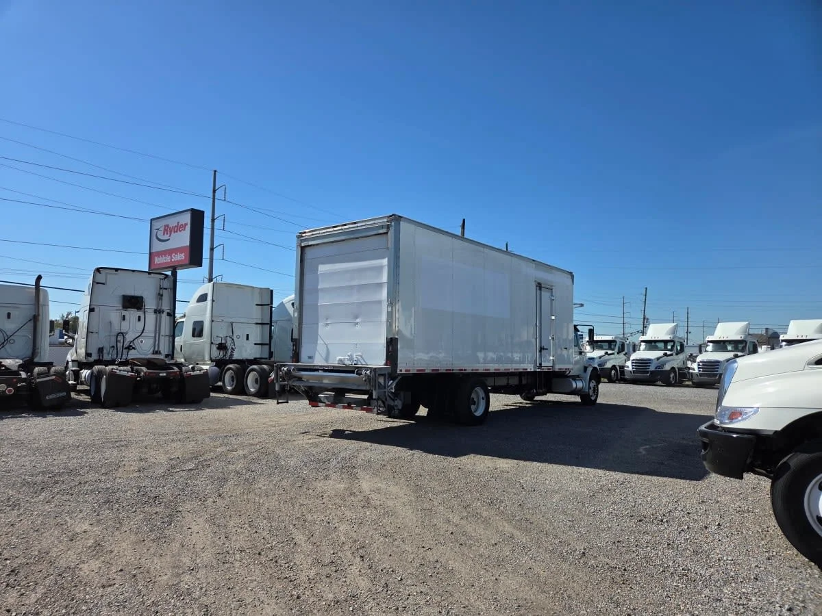 2019 International 4300 in St. Rose, LA — photo 4
