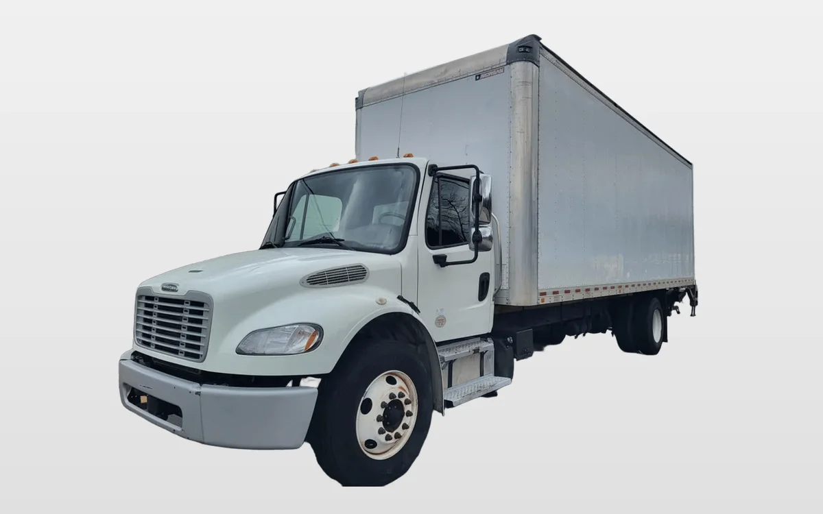 2018 Freightliner M2 106 - image 1