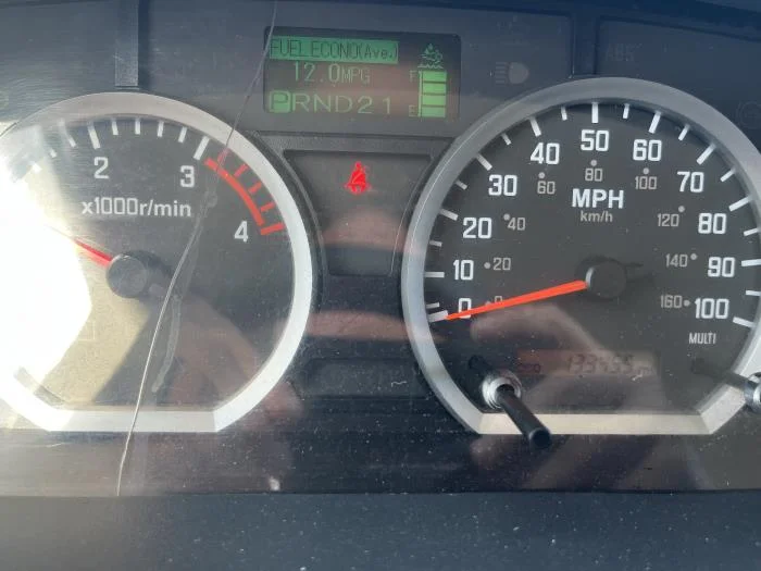 2019 Isuzu NPR - image 9