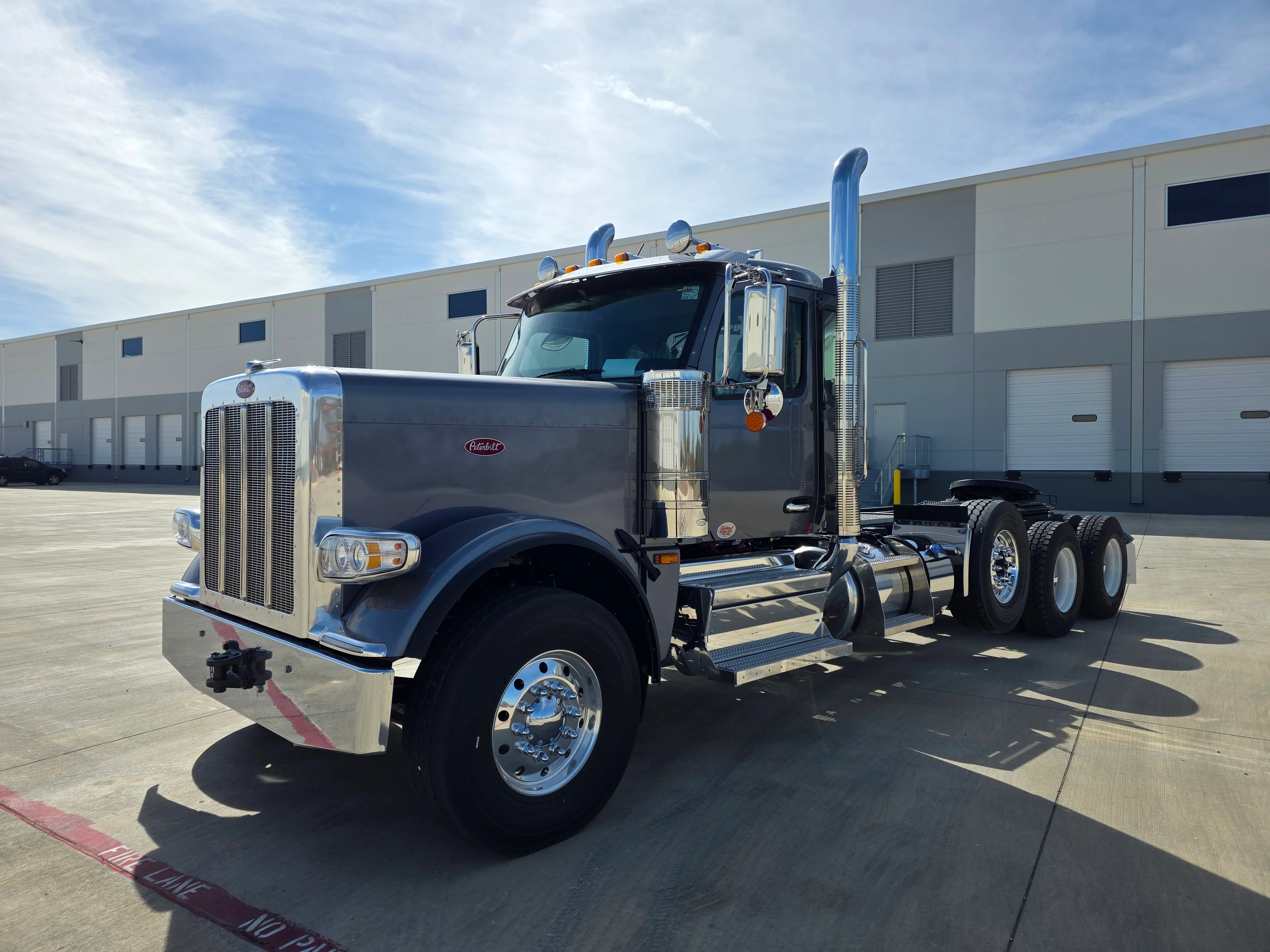 2027 Peterbilt 589 in Dunn, NC