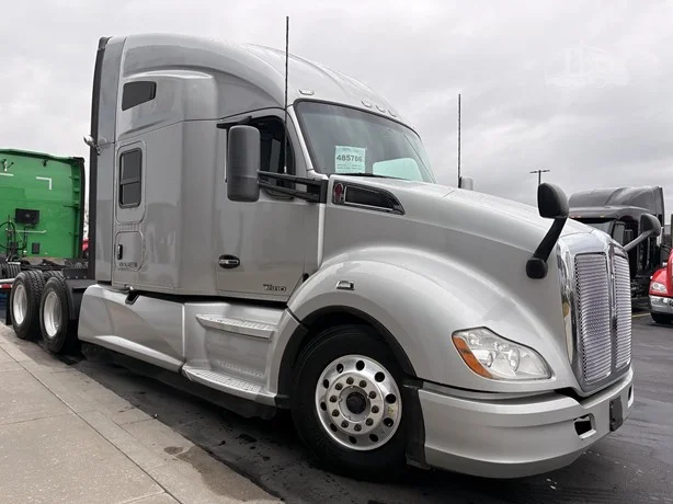 2022 Kenworth T680 - image 6
