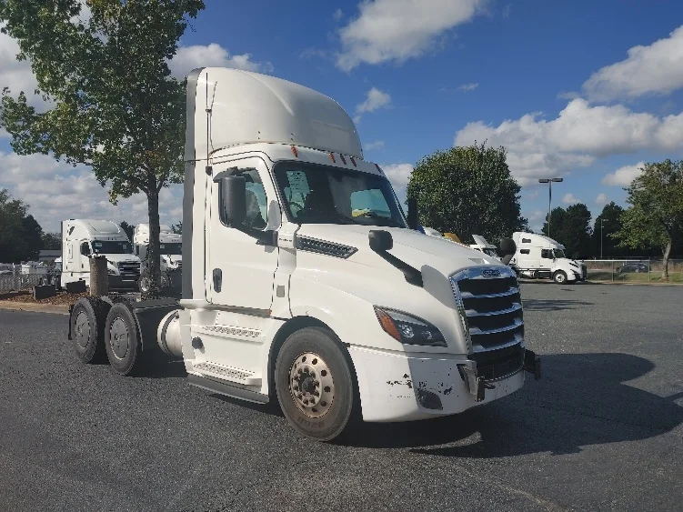 2020 Freightliner Cascadia in Concord, NC