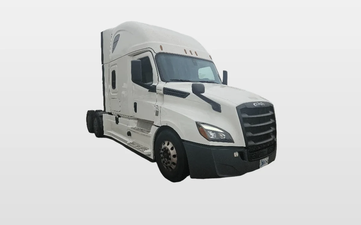 2020 Freightliner Cascadia - image 1