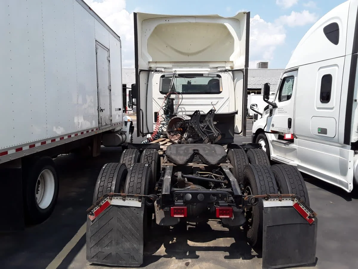 2020 International LT in La Vergne, TN — photo 5