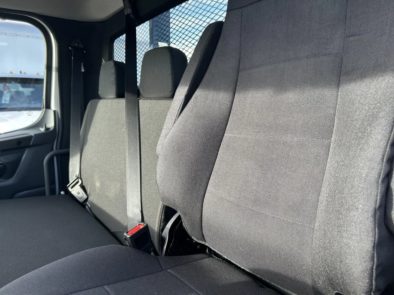 2025 Freightliner M2 106 - image 7