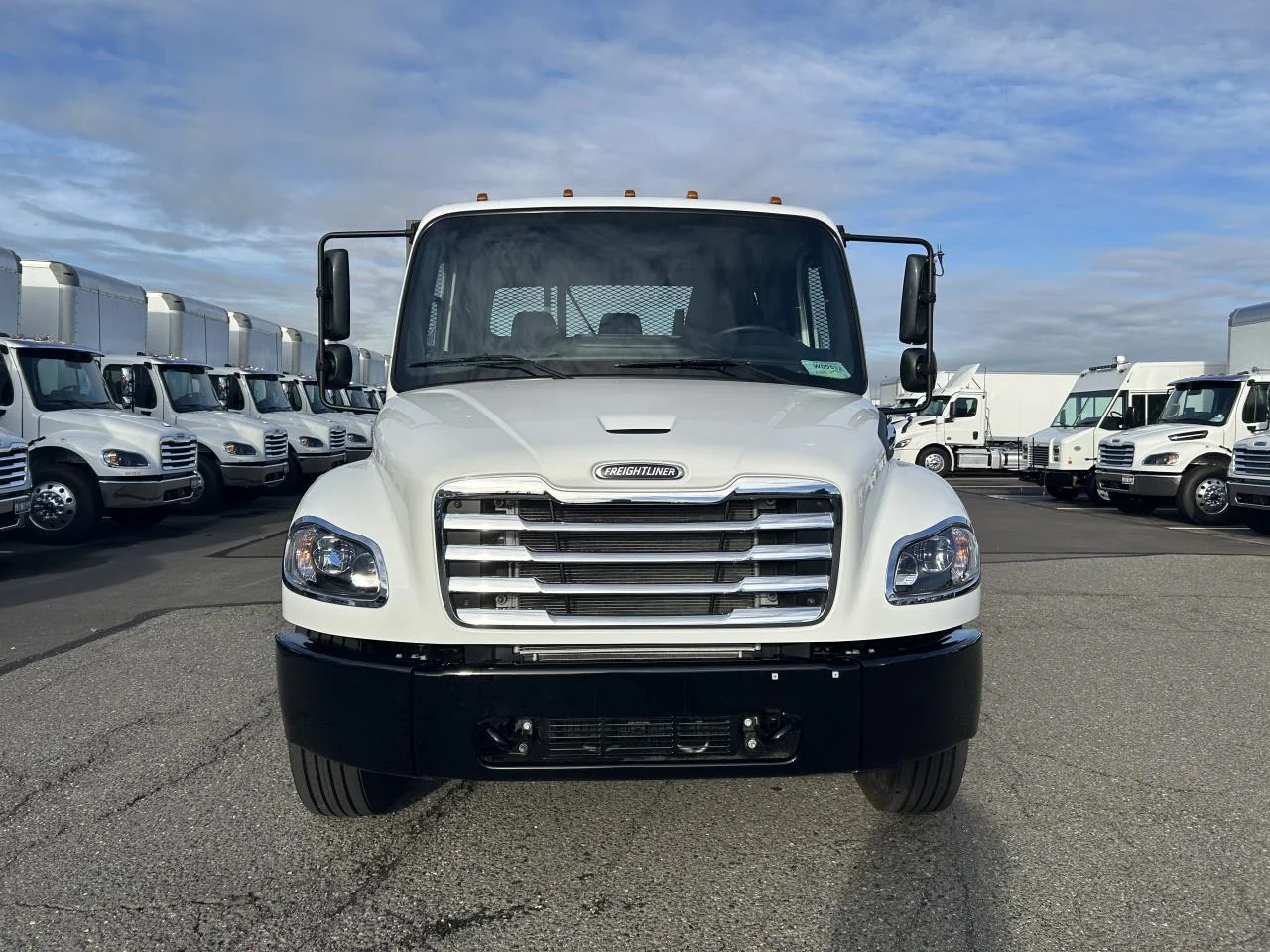 2025 Freightliner M2 106 - image 6