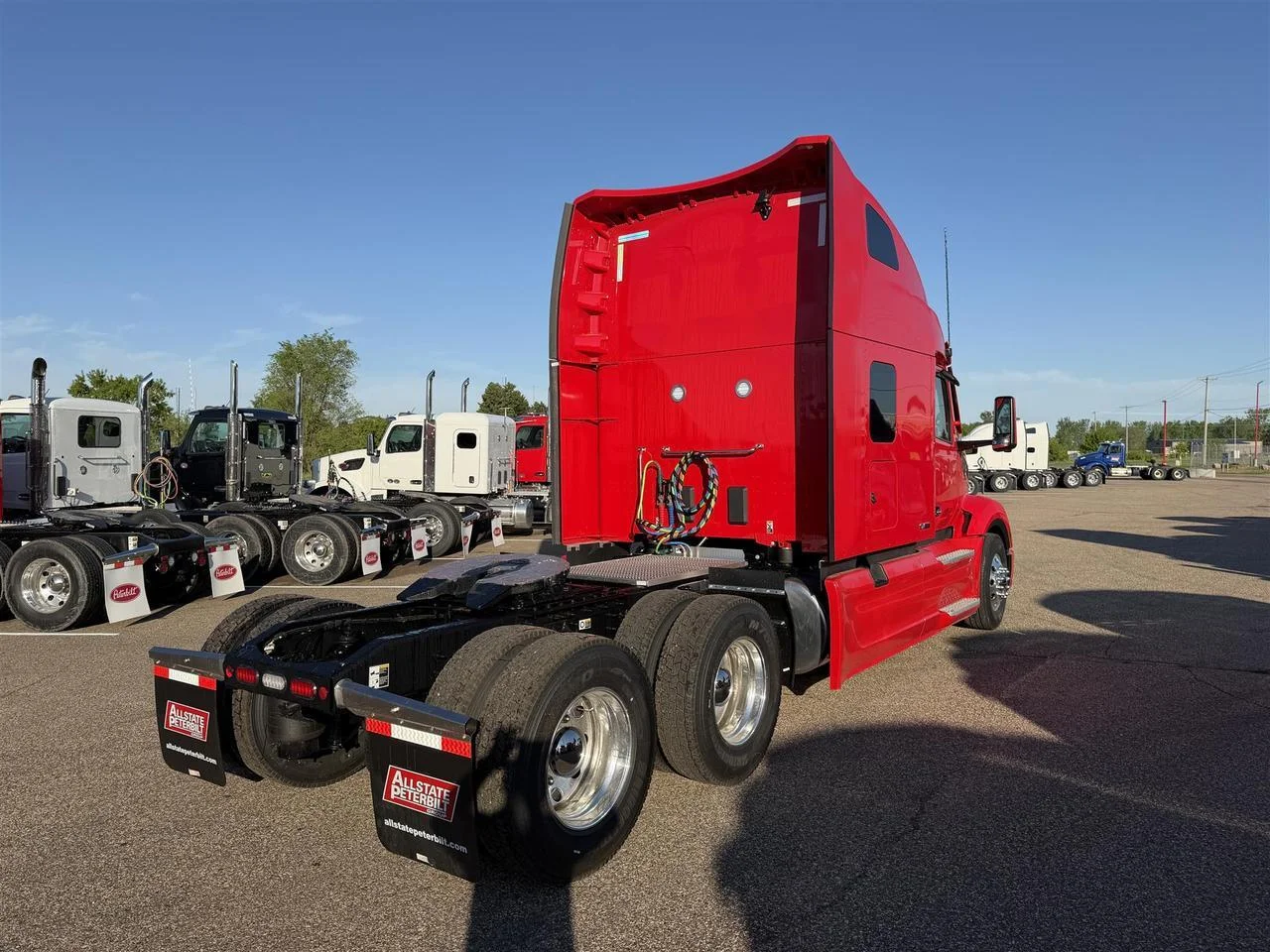 2027 Peterbilt 579 in Eau Claire, WI — photo 3