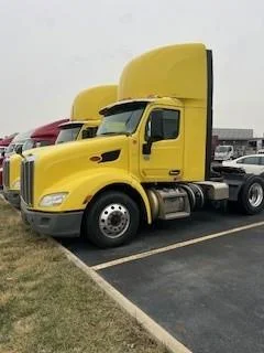 2021 Peterbilt 579 in Columbus, OH — photo 5