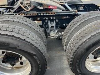 2021 Peterbilt 579 in Columbus, OH — photo 13