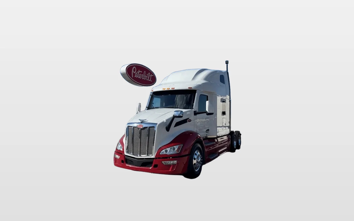 2023 PETERBILT 579 - image 1