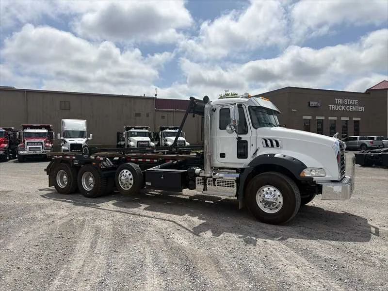 2024 Mack Granite in Memphis, TN — photo 7