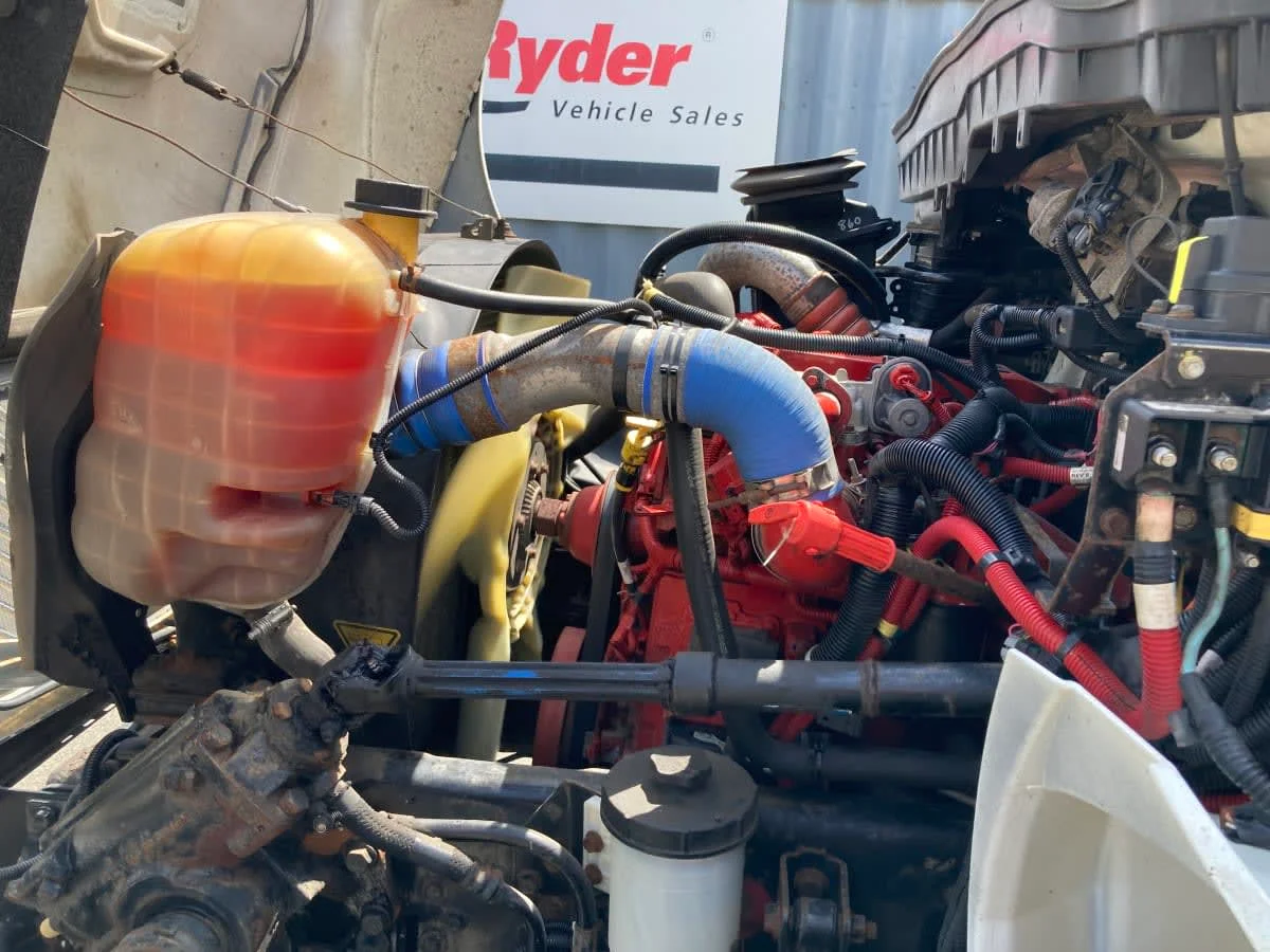 2019 International MV - image 9