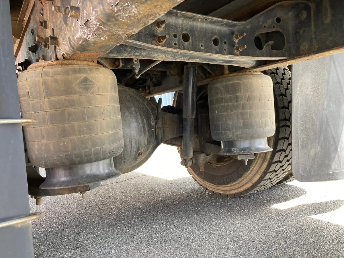 2019 International MV - image 8