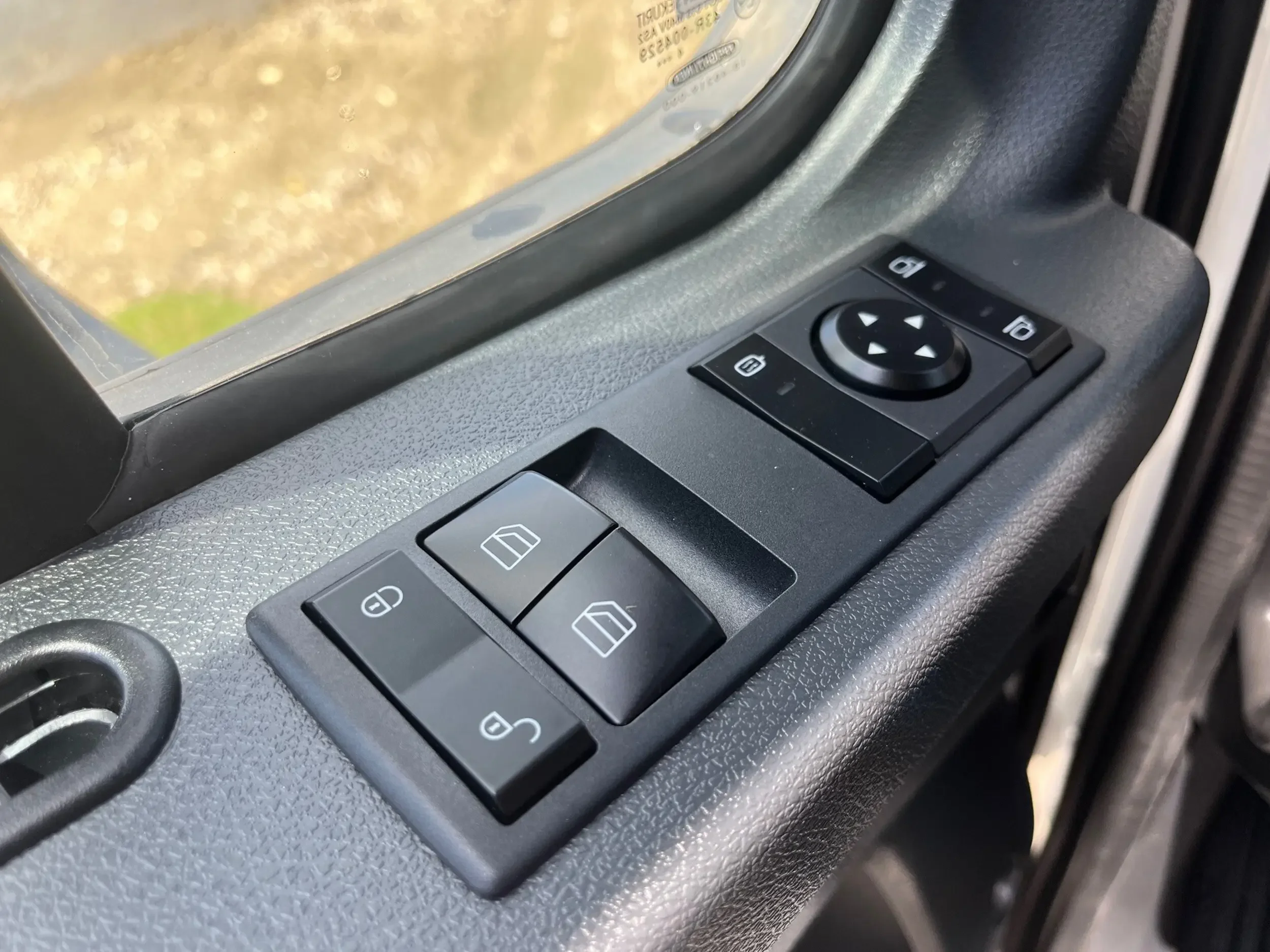 2026 Freightliner M2 106 - image 12