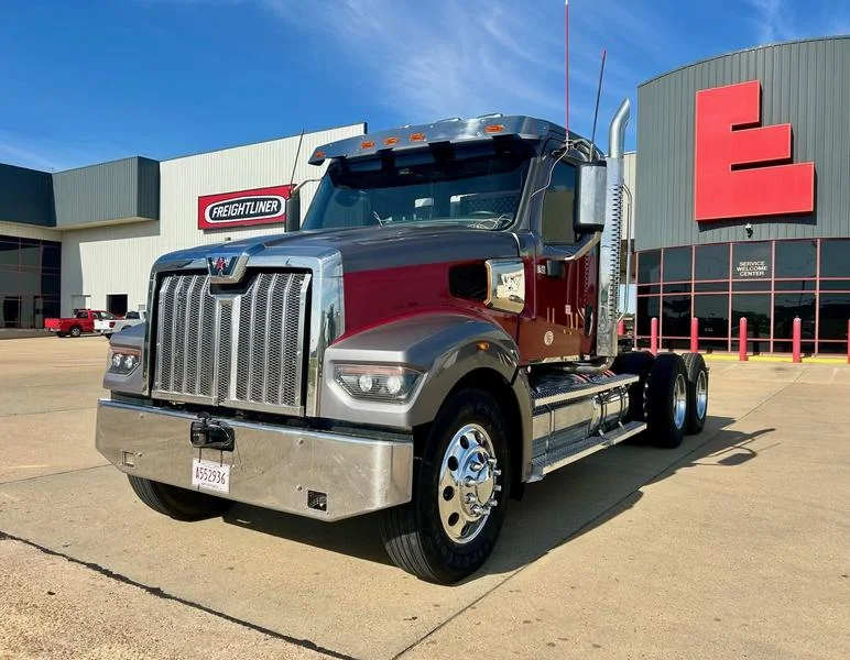 2022 Western Star 4900 in Jackson