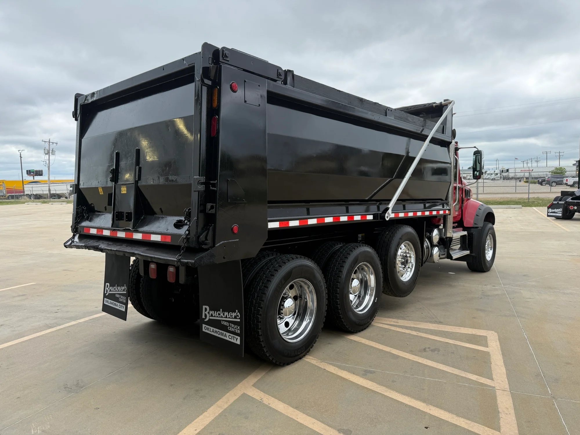 2020 Mack Granite in Oklahoma City, OK — photo 5