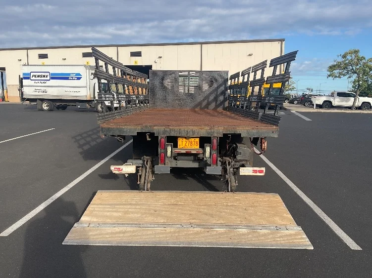 2018 Isuzu NQR in Torrance, CA — photo 9