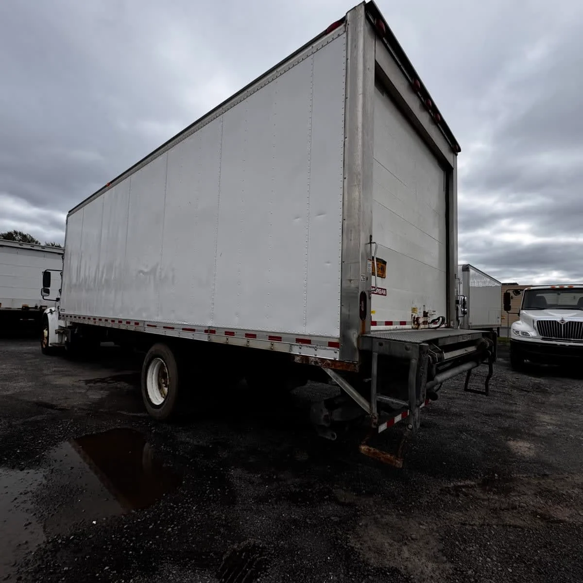 2019 Freightliner M2 106 - image 6