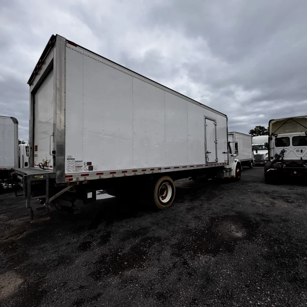 2019 Freightliner M2 106 in Syracuse, NY — photo 4