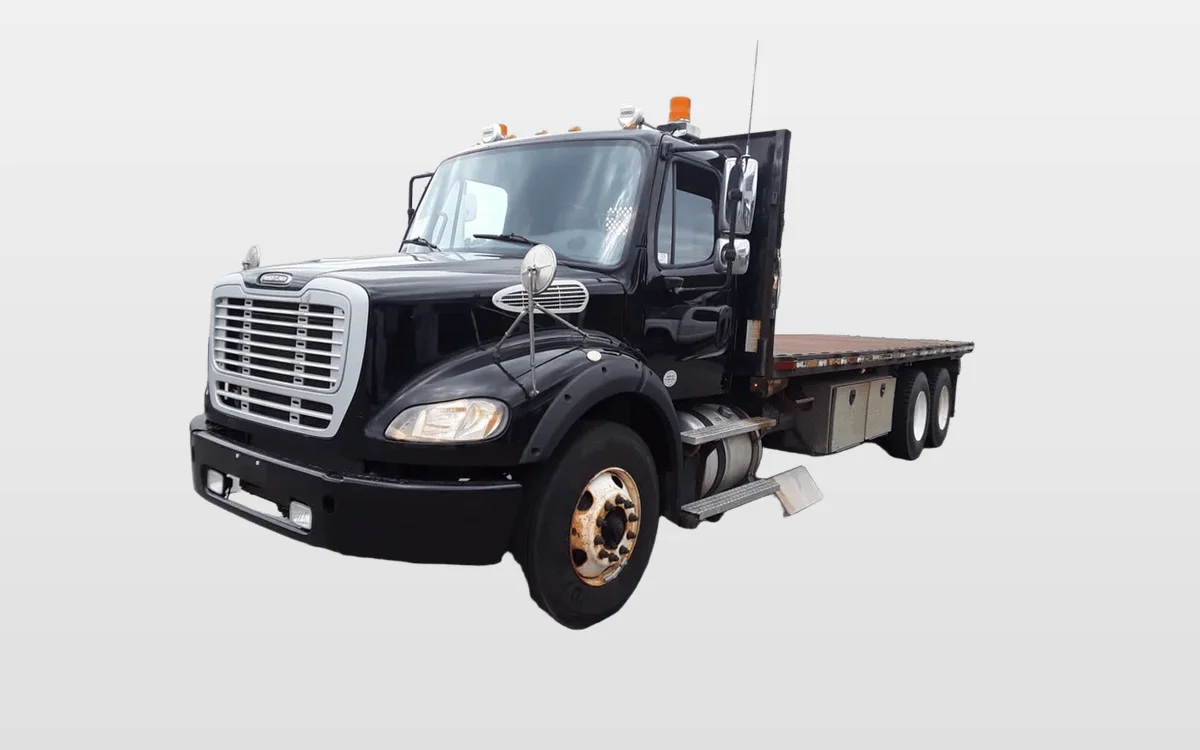2017 Freightliner M2 112 - image 1