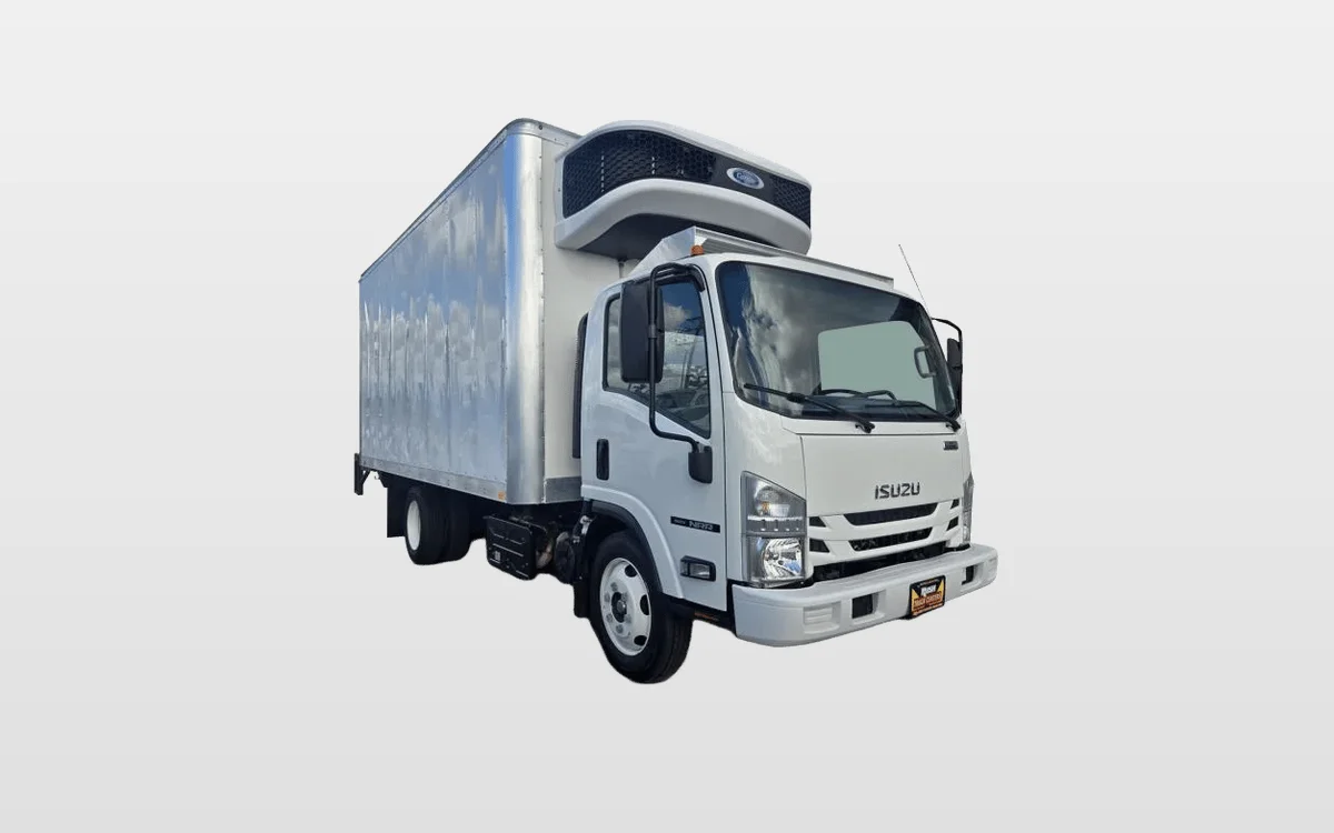 2022 Isuzu NRR - image 1