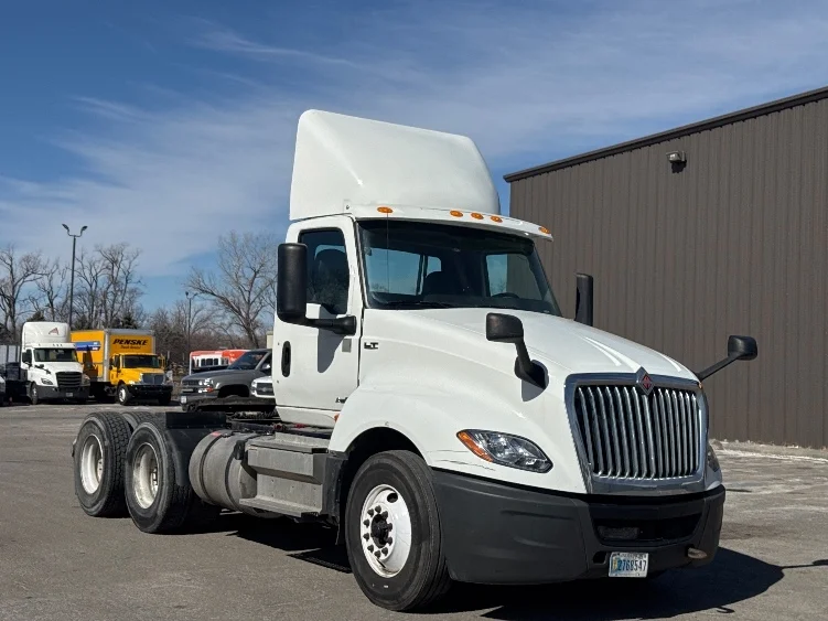 2019 International LT in Omaha, NE