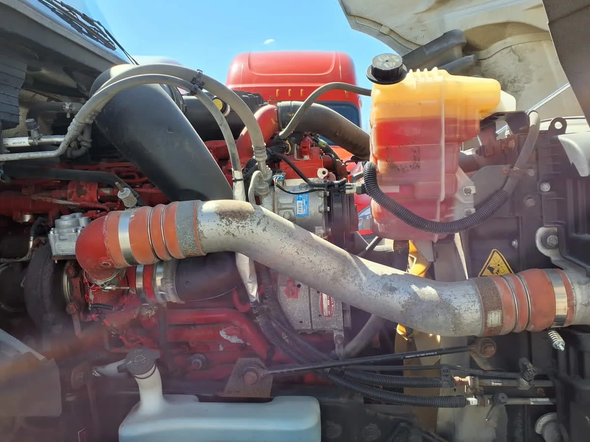 2019 International LT in Minneapolis, MN — photo 11